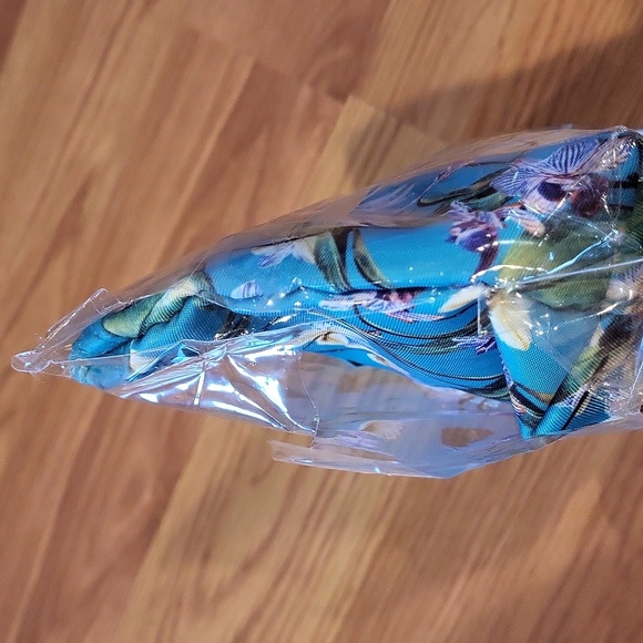 Brand New Jim Thompson Amenity Kit Thai White Lotus Thailand - Picture 5 of 5